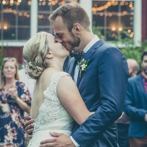 Meet your Posher, Caitlin